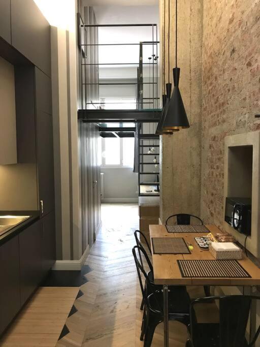 Dezza Loft Lägenhet Milano Exteriör bild